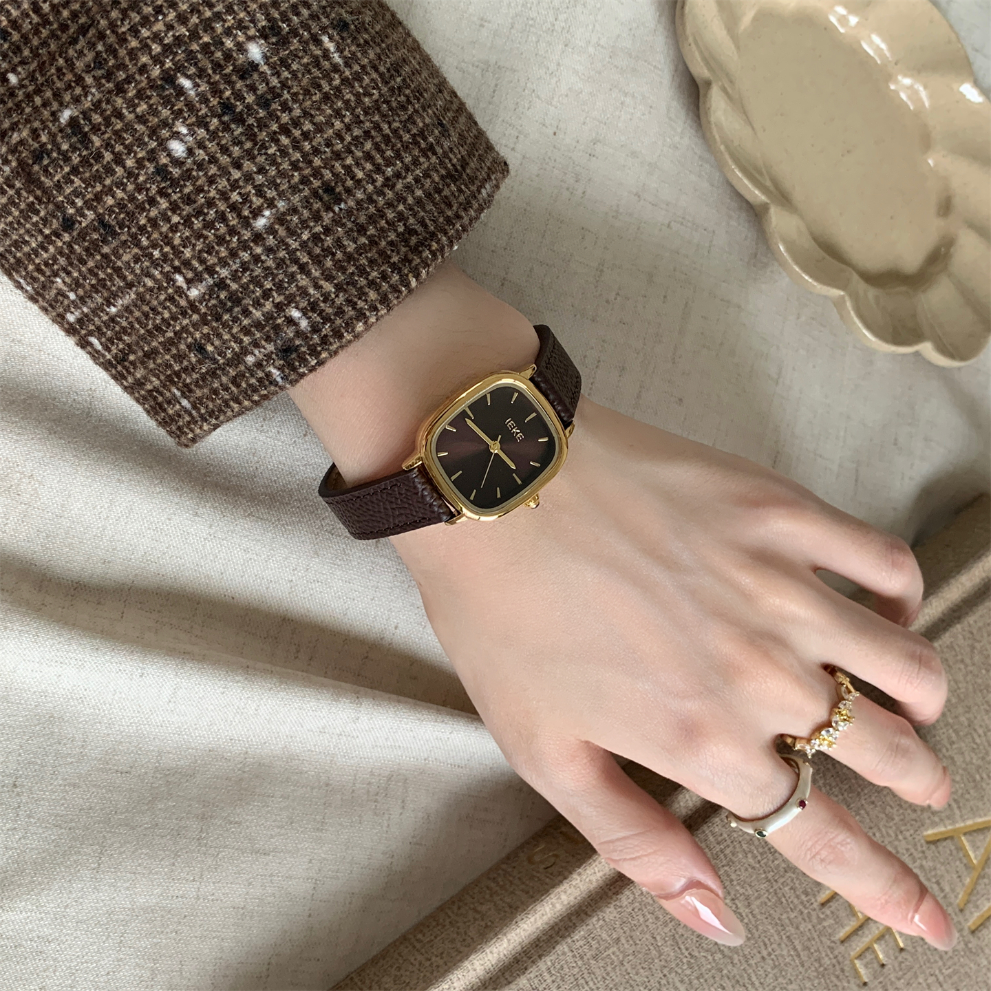 Korean temperament, brown, nic - Luxury Watch avaliação e preço